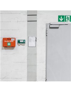 Nastro adesivo da pavimento DURALINE STRONG 50/12 50mmx30m verde/bianco Durable 1726-131 DURABLE SEGNALETICA 2